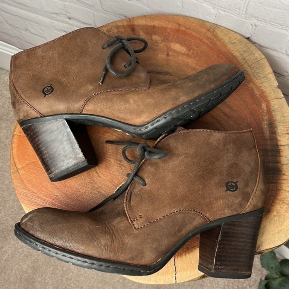 Born Fina Chukka Style Boot - Picture 5 of 12